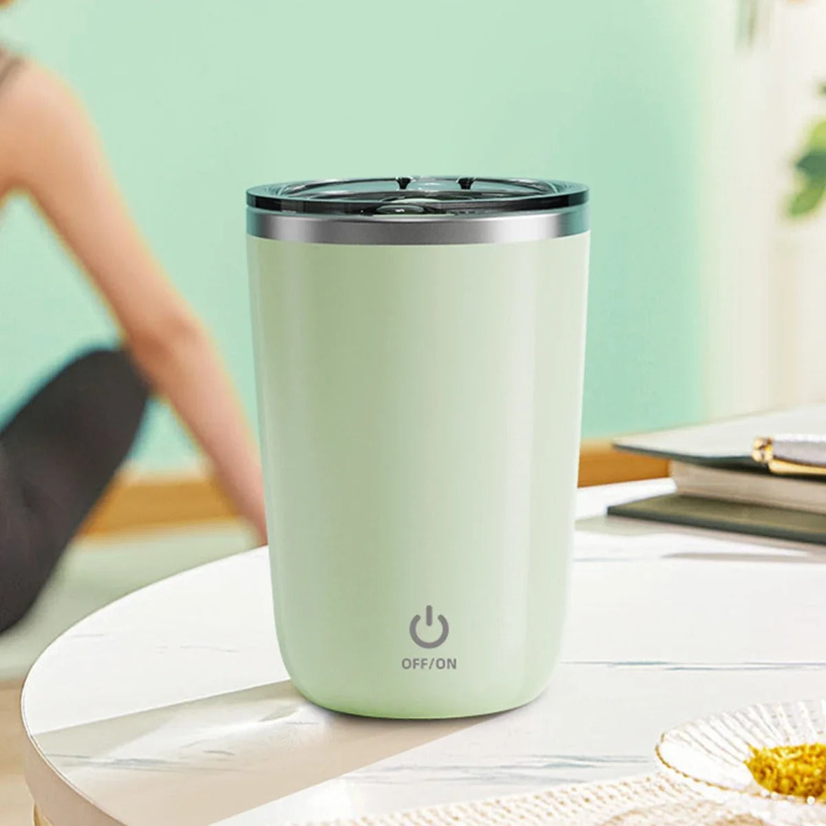 Automatic Magnetic Self-Stirring Mug